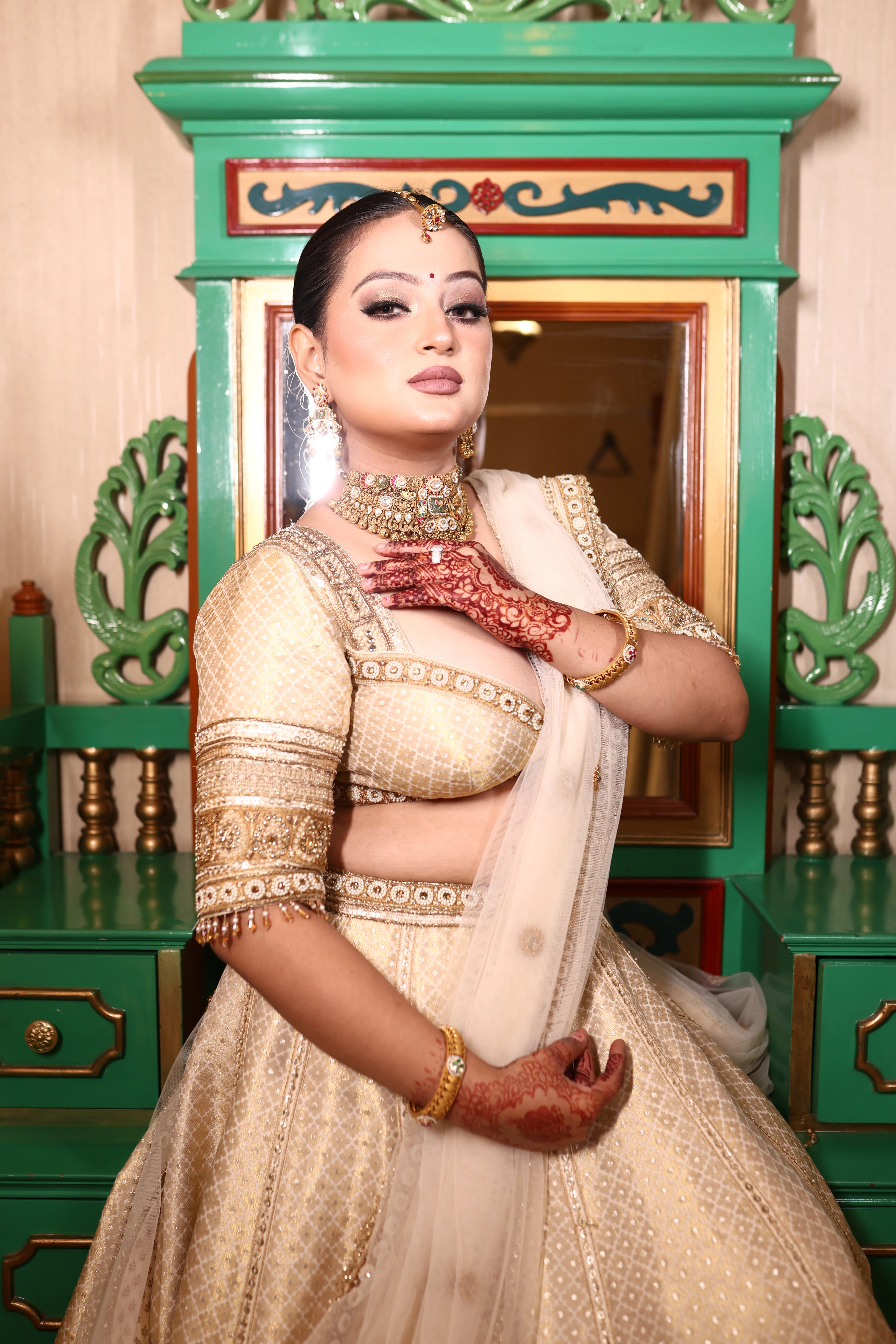 Regal Ivory & Gold Bridal Lehenga (S1S25 B-55) - Image 4